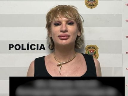 Romagaga passará a noite detida após fazer live nua e defesa se pronuncia sobre decisão