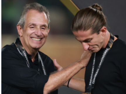 Filipe Luís aceita proposta do Fla, mas salário de comissão técnica ainda é entrave para acerto