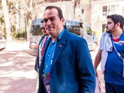 “Quero cantar o poporópopó com a galera”, diz Marcelo Paz ao assumir o futebol do Corinthians