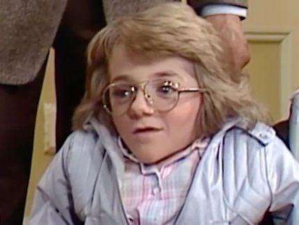 Morre atriz de “Arnold” que marcou a TV com sua história de superação