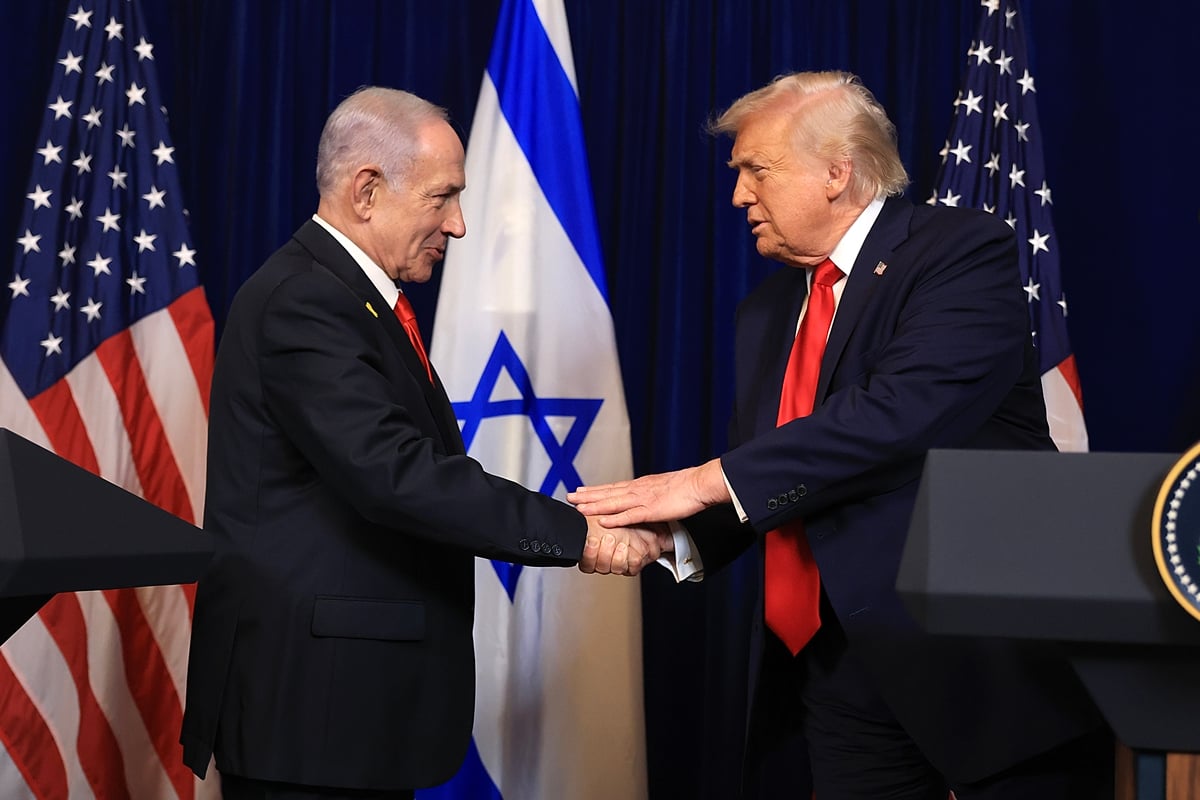 Trump fala em perdão a Netanyahu, ameaça Irã e recebe Prêmio Israel