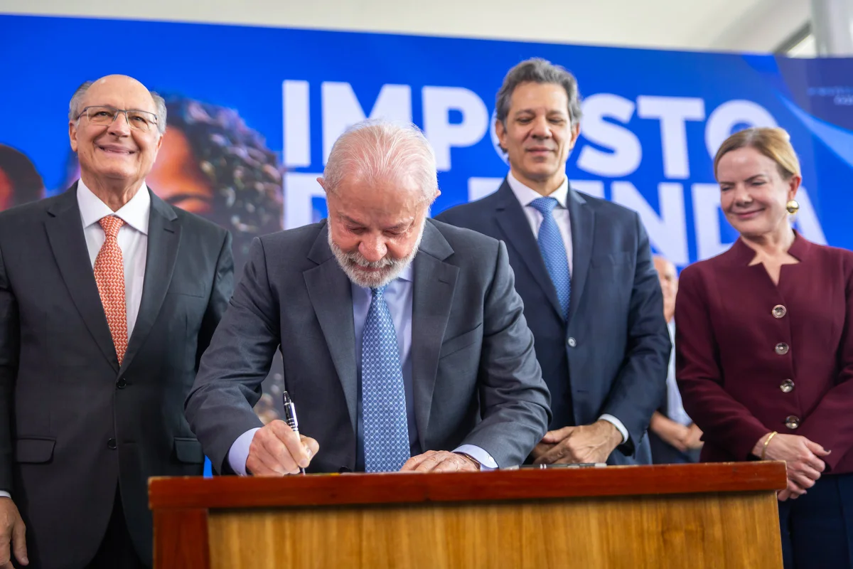 Governo Lula adia demarcação de terras ligada à cobrança de impostos