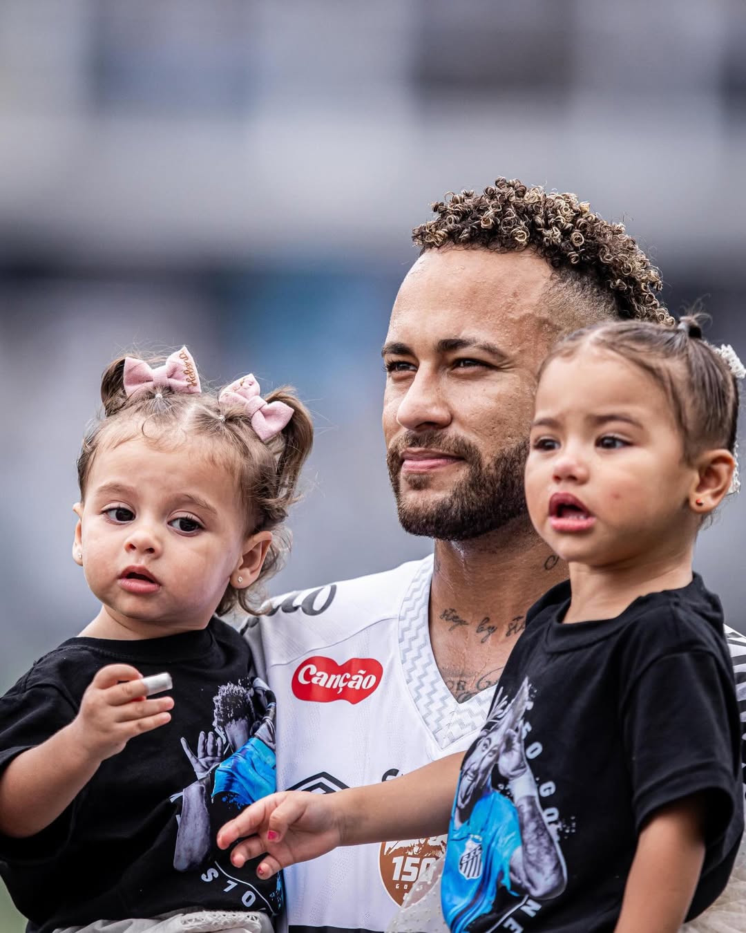 Neymar posta momento fofo de filha Helena falando “papai” pela primeira vez