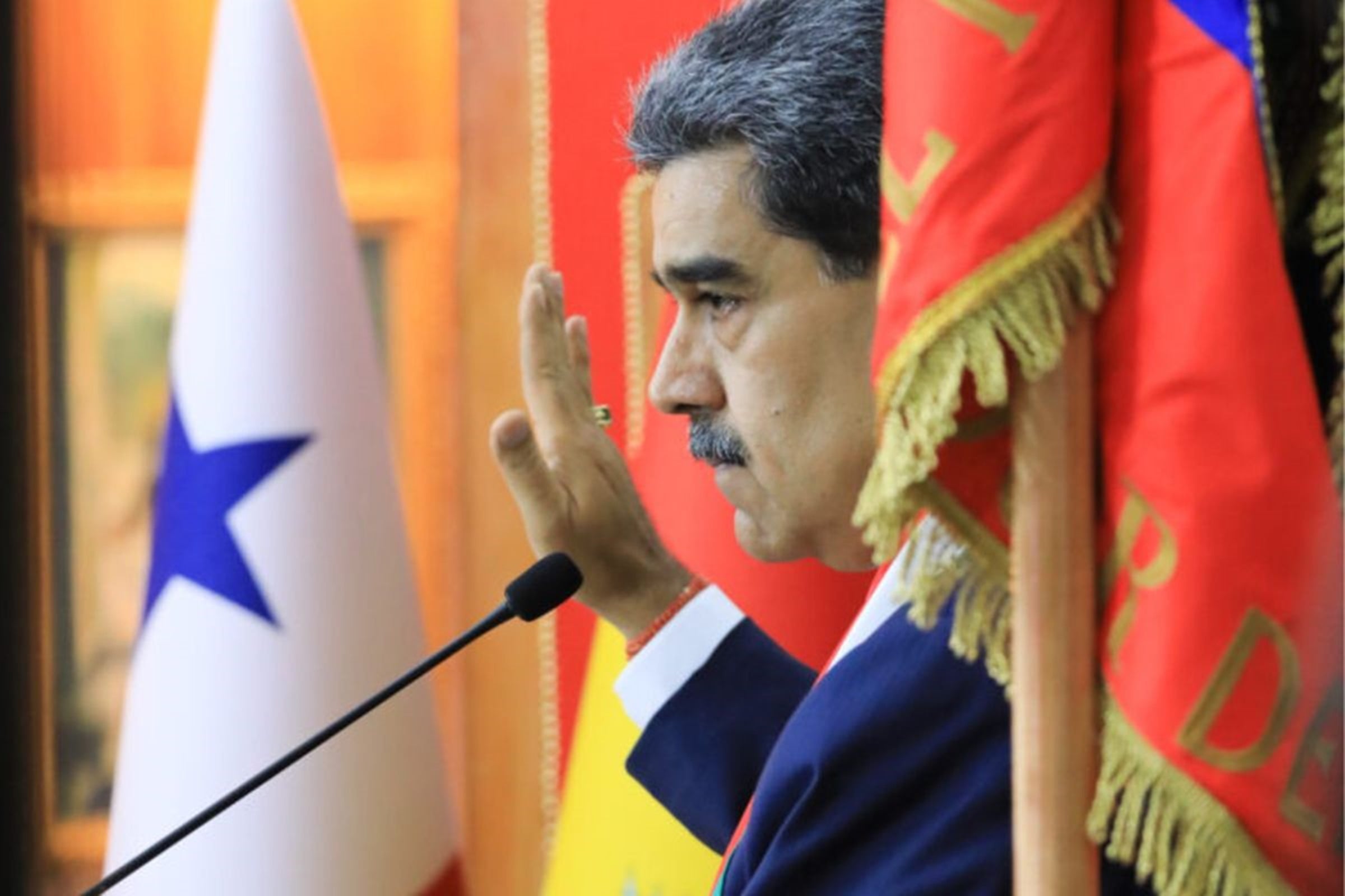 EUA impõe sanções contra empresas ligadas ao petróleo da Venezuela