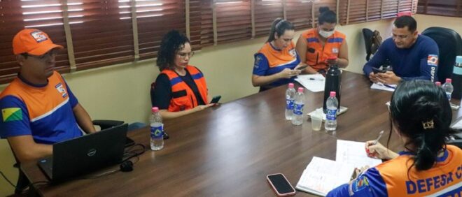 Cheia do Rio Acre já atinge 40 bairros de Rio Branco e força retirada de famílias