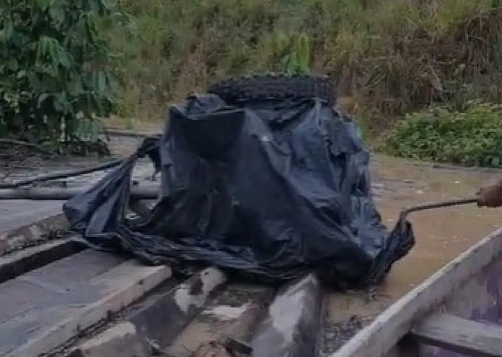 Em Sena Madureira, ribeirinha encontra motor preso a estacas após repiquete