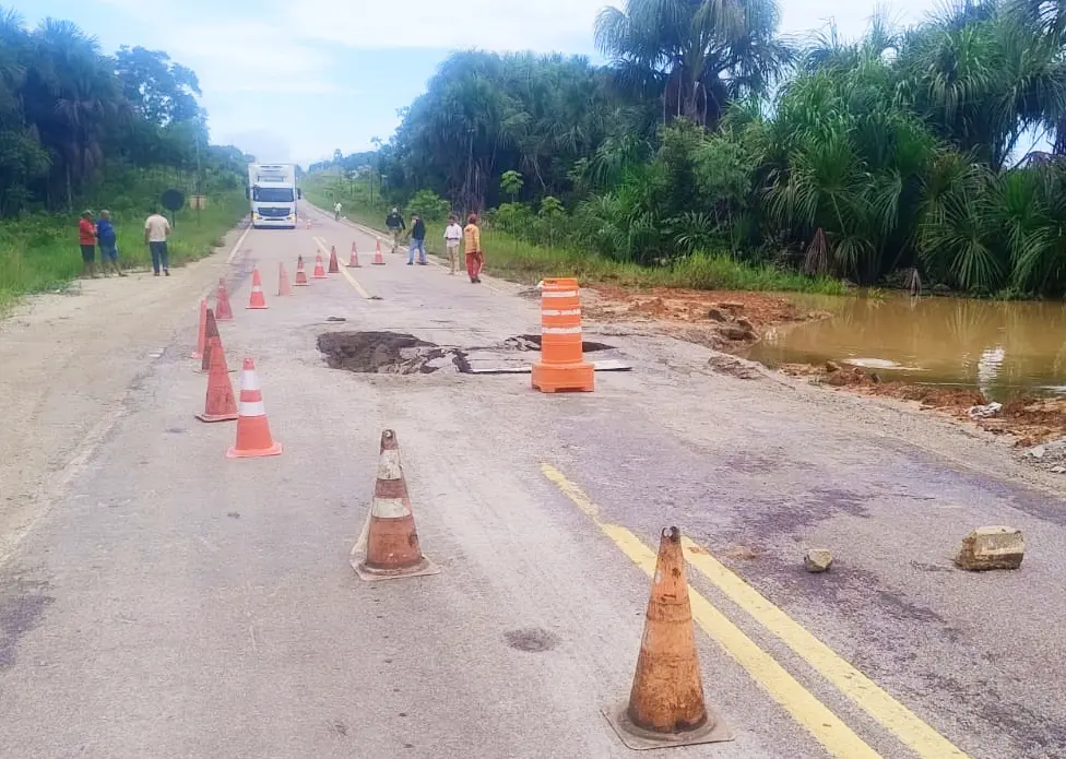 Dnit libera tráfego de veículos na BR-364
