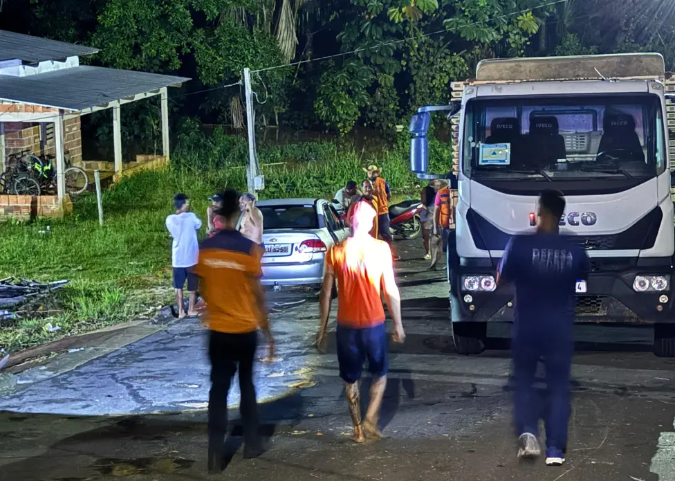 Prefeitura de Cruzeiro do Sul presta apoio à famílias atingidas por alagamentos