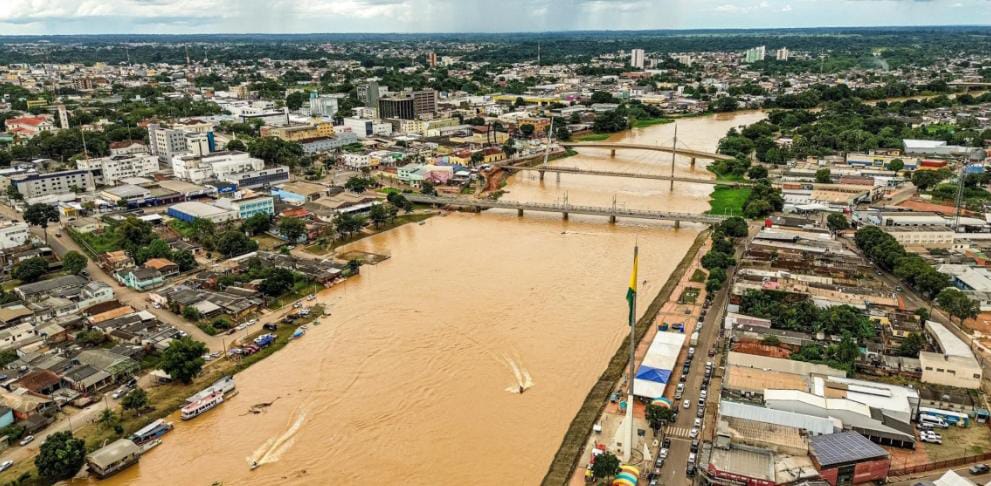 Rio Acre já transbordou mais de 40 vezes em 55 anos, aponta levantamento