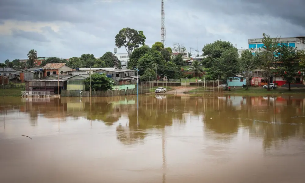 Rio Acre segue em alta e atinge 14,94 metros em Rio Branco neste domingo
