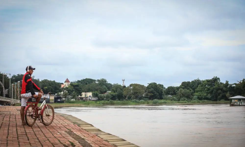Rio Acre ultrapassa 15 metros e mantém Rio Branco em estado de atenção máxima