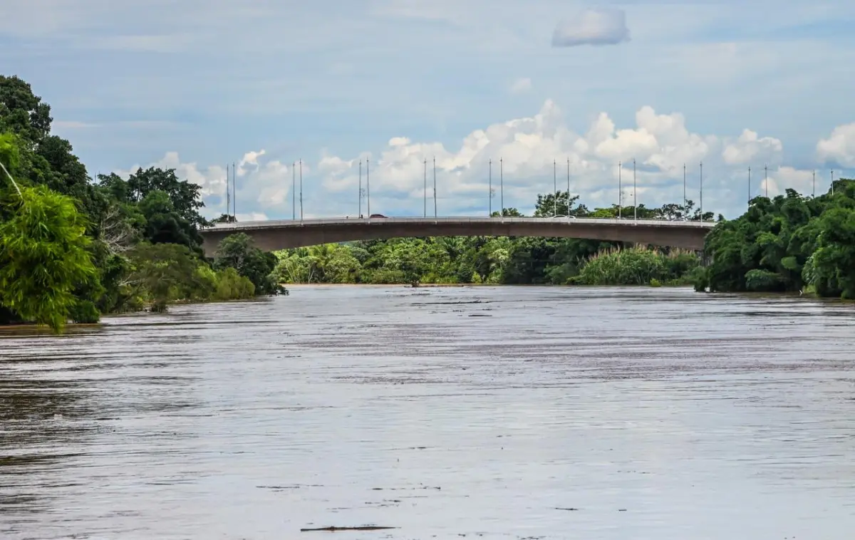 Acre decreta situação de emergência em 5 cidades por causa das enchentes