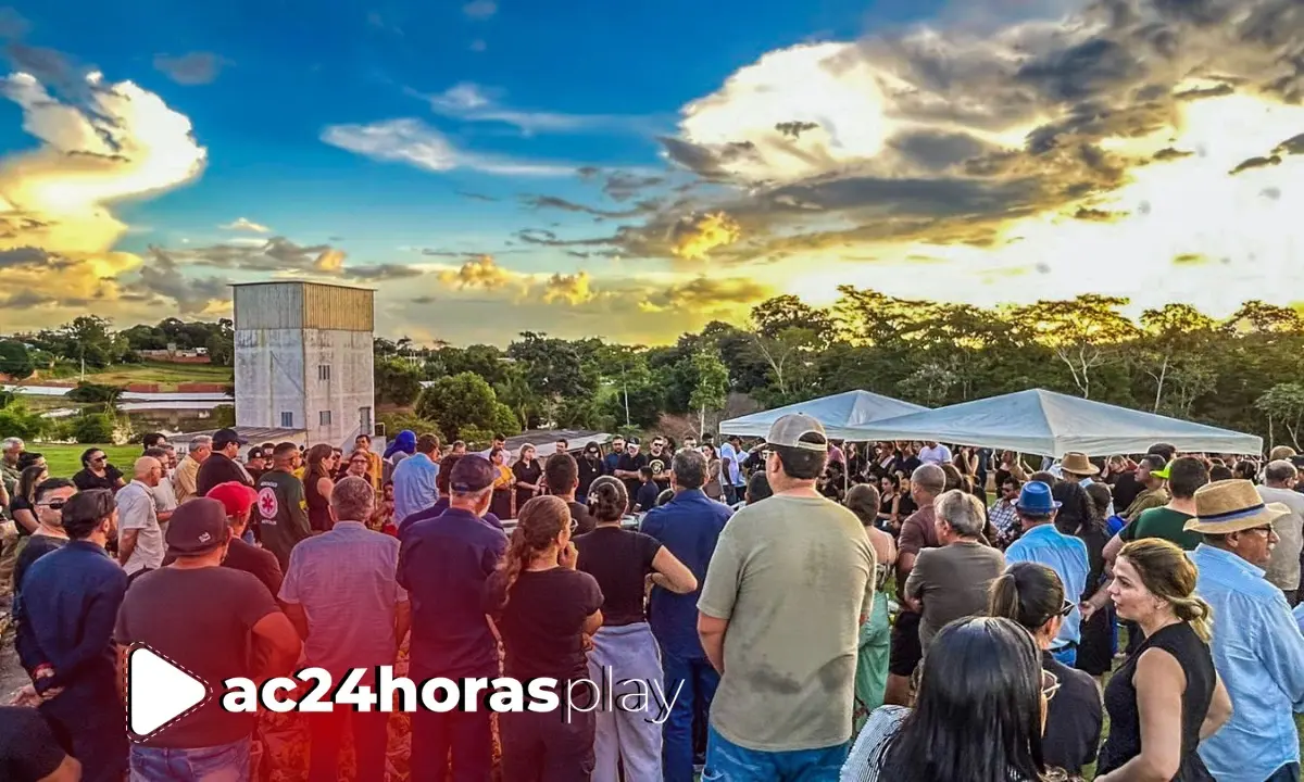 Sepultamento de Betão reúne autoridades e emociona Rio Branco