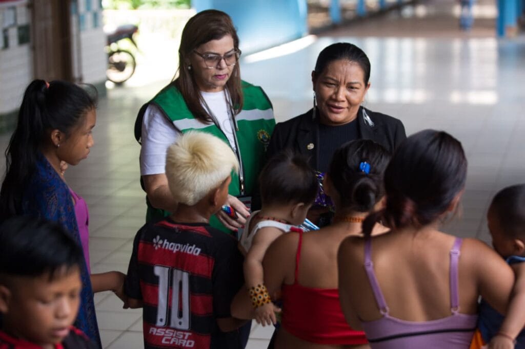 Indígenas desabrigados são assistidos pelo Estado na Escola Leôncio de Carvalho