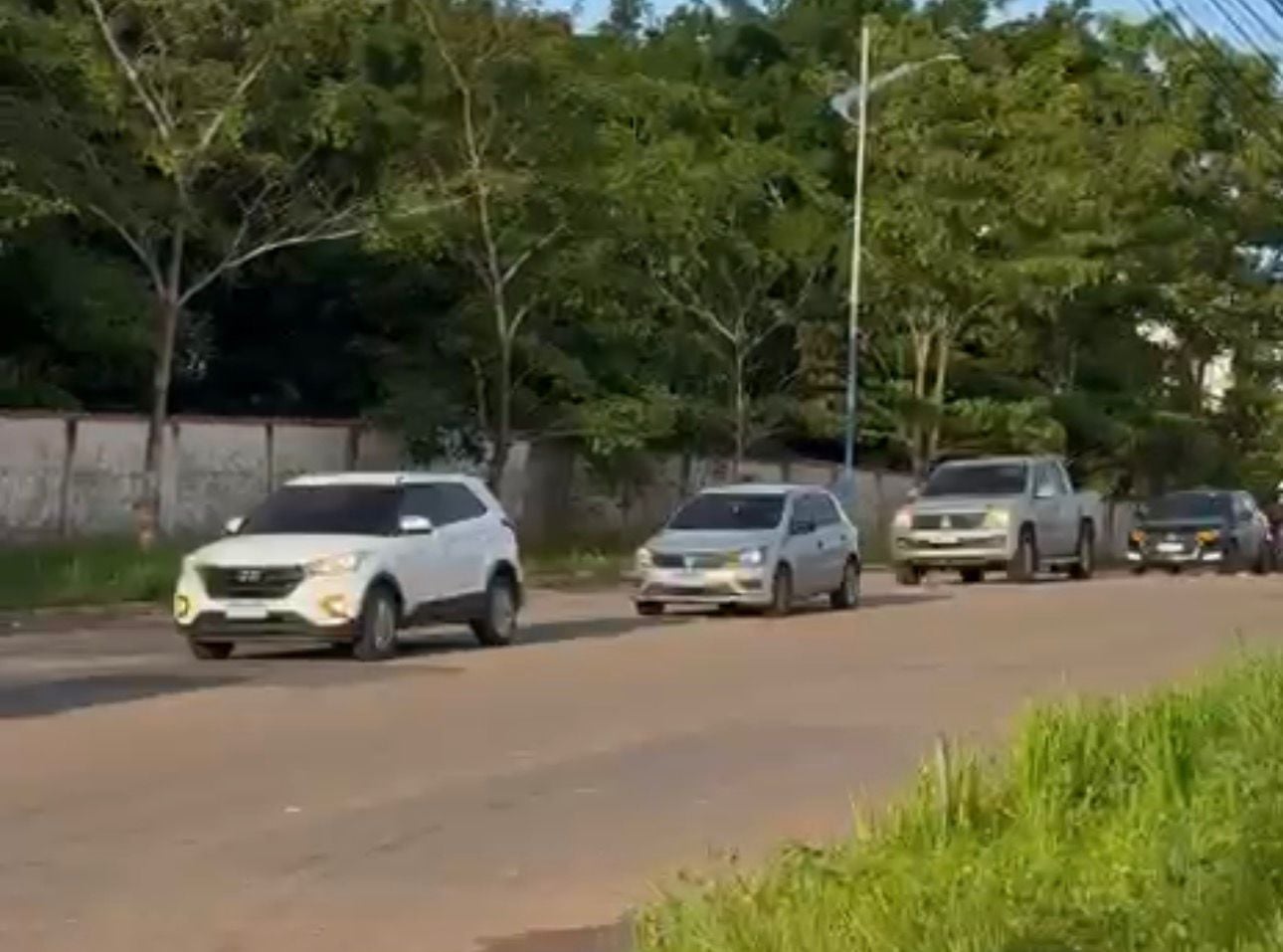 Corpo de Betão chega ao Cemitério Morada da Paz após grande cortejo em Rio Branco