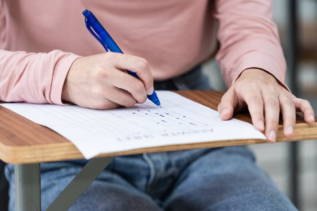 Concursos públicos abertos em 2025 somam mais de 7 mil vagas no país