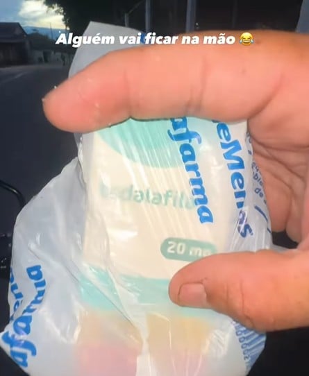 Motoboy dá resposta a cliente apressado que comprou Tadalafila: “Agora você aprende a tratar bem”