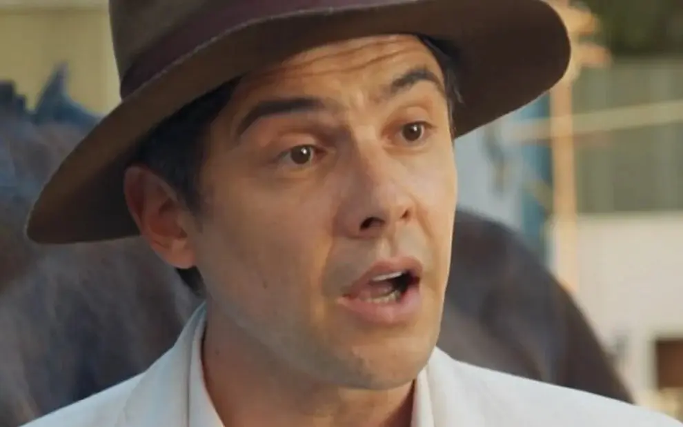 A reação assustadora de Candinho ao descobrir roubo em Êta Mundo Melhor!