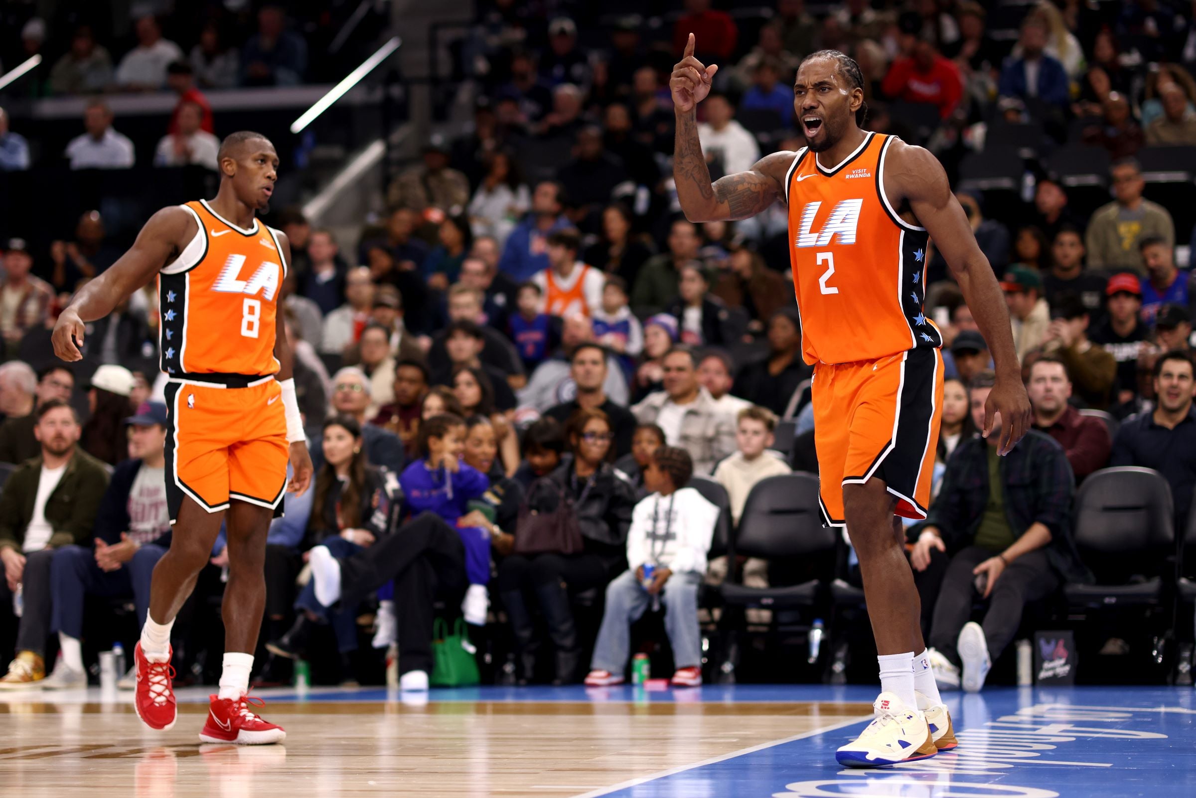 Recorde de Kawhi Leonard e vitória dos Lakers marcam domingo da NBA