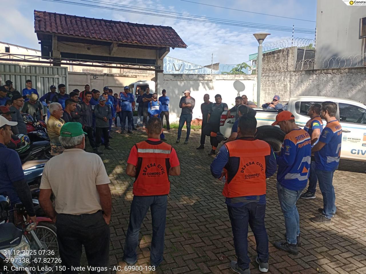 Defesa Civil inicia retorno gradual de famílias aos lares após recuo do nível do Rio Acre em Rio Branco