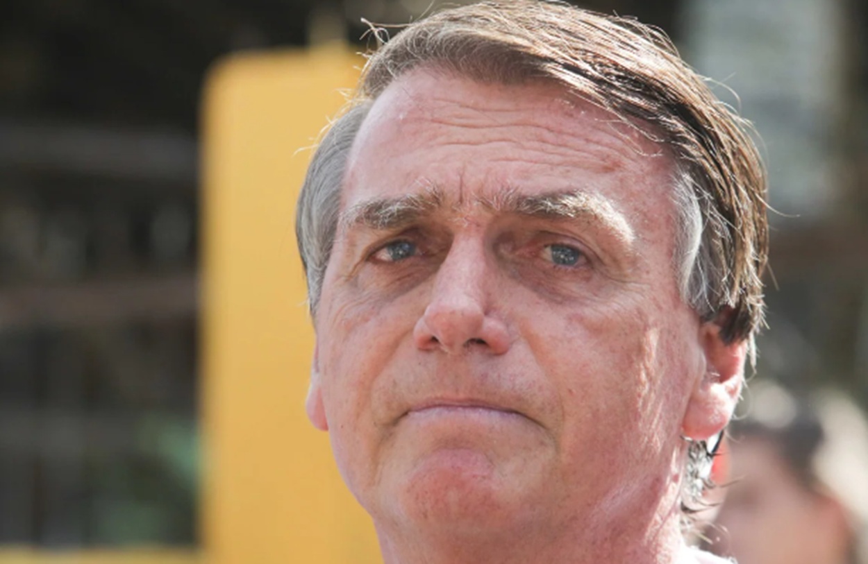 Bolsonaro inclui ex-ministro do governo em equipe de defesa no STF