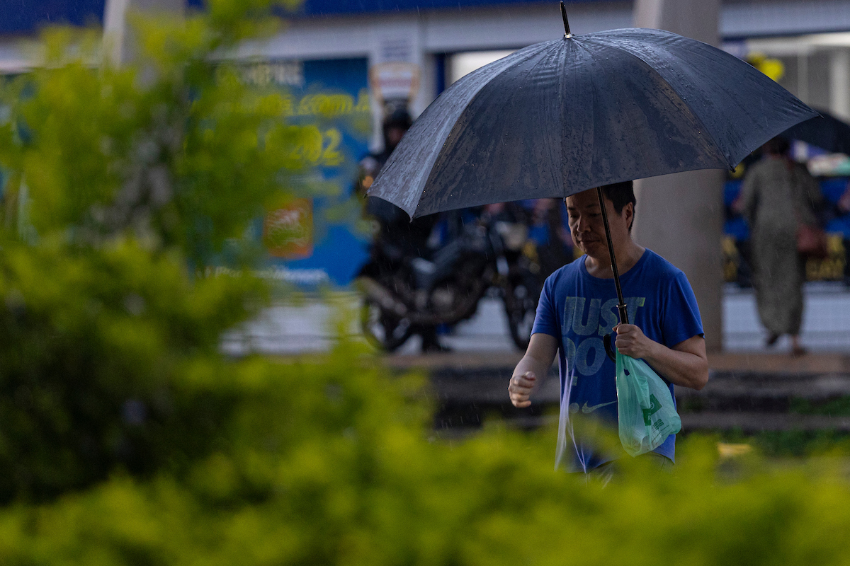 Calor, chuva e temporais de verão marcam a 4ª no país; confira o clima