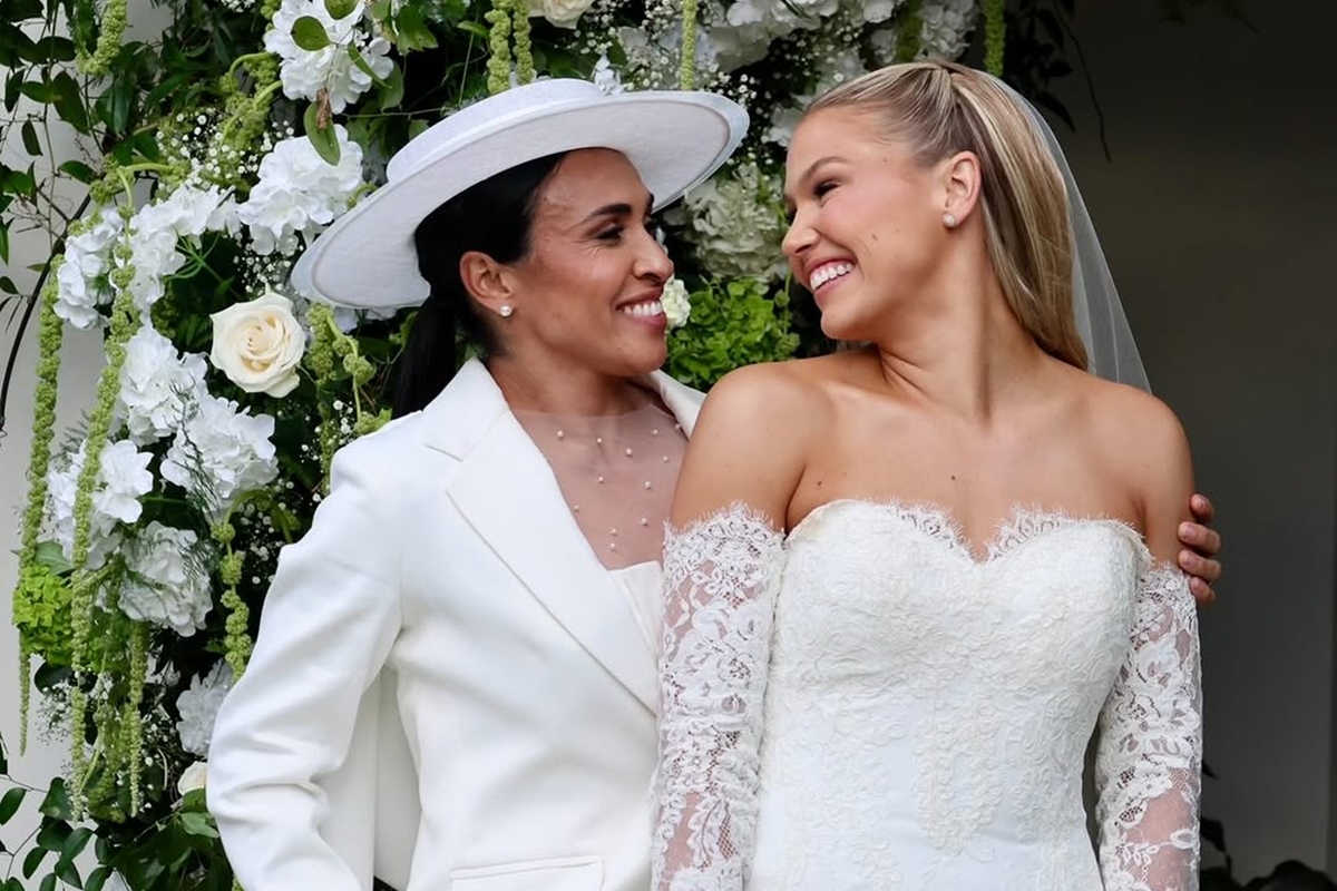 Quem é Carrie Lawrence, ex-atleta americana e esposa de Marta