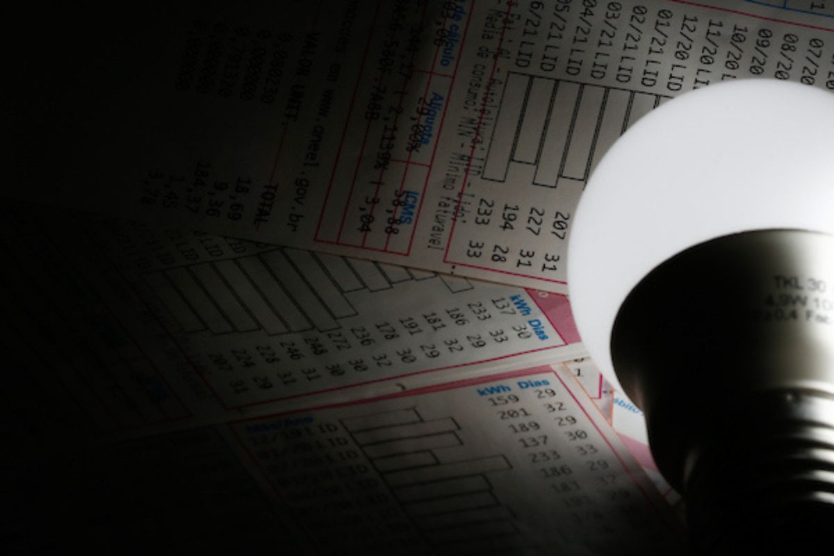 "Fator Xs": entenda o impacto da satisfação do cliente na conta de luz
