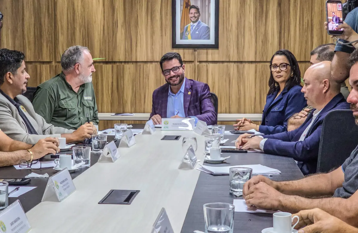 Gladson assina edital de R$ 11 milhões para aquisição de mudas de café voltadas à agricultura familiar