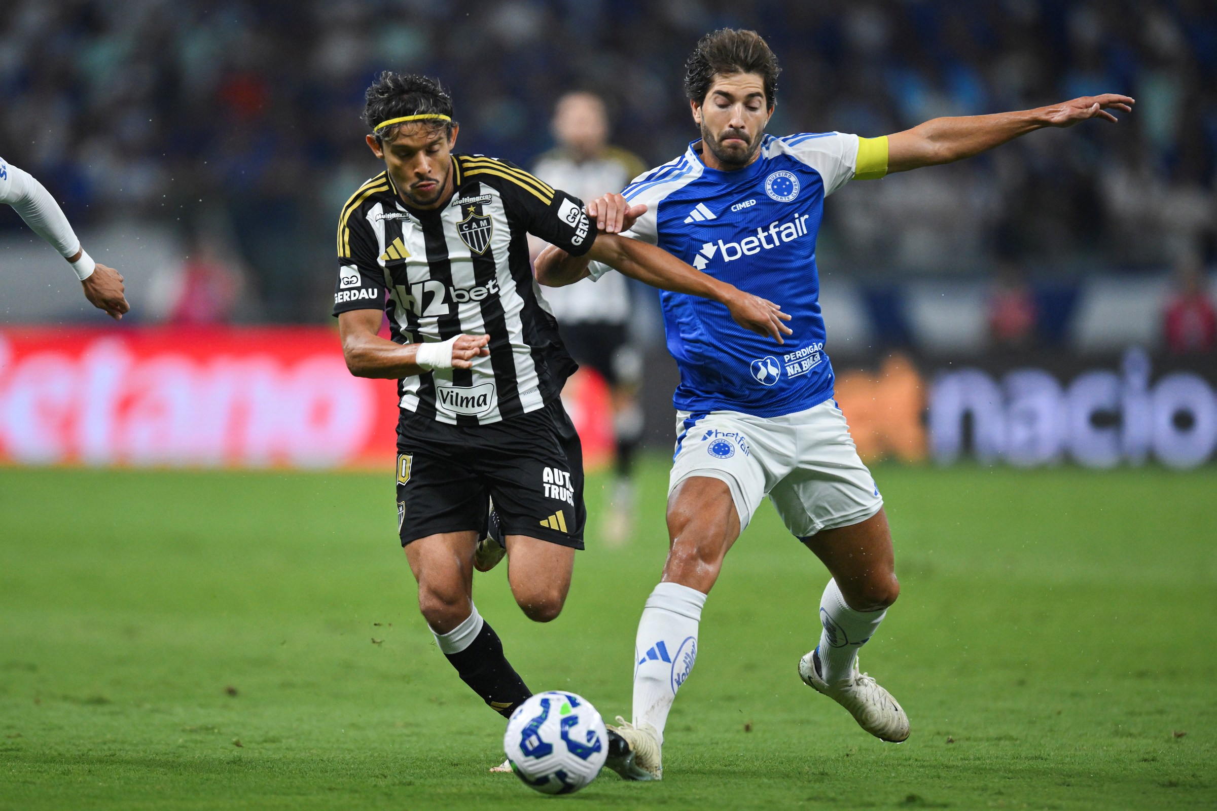 Atlético-MG parabeniza Cruzeiro por aniversário de 105 anos; leia