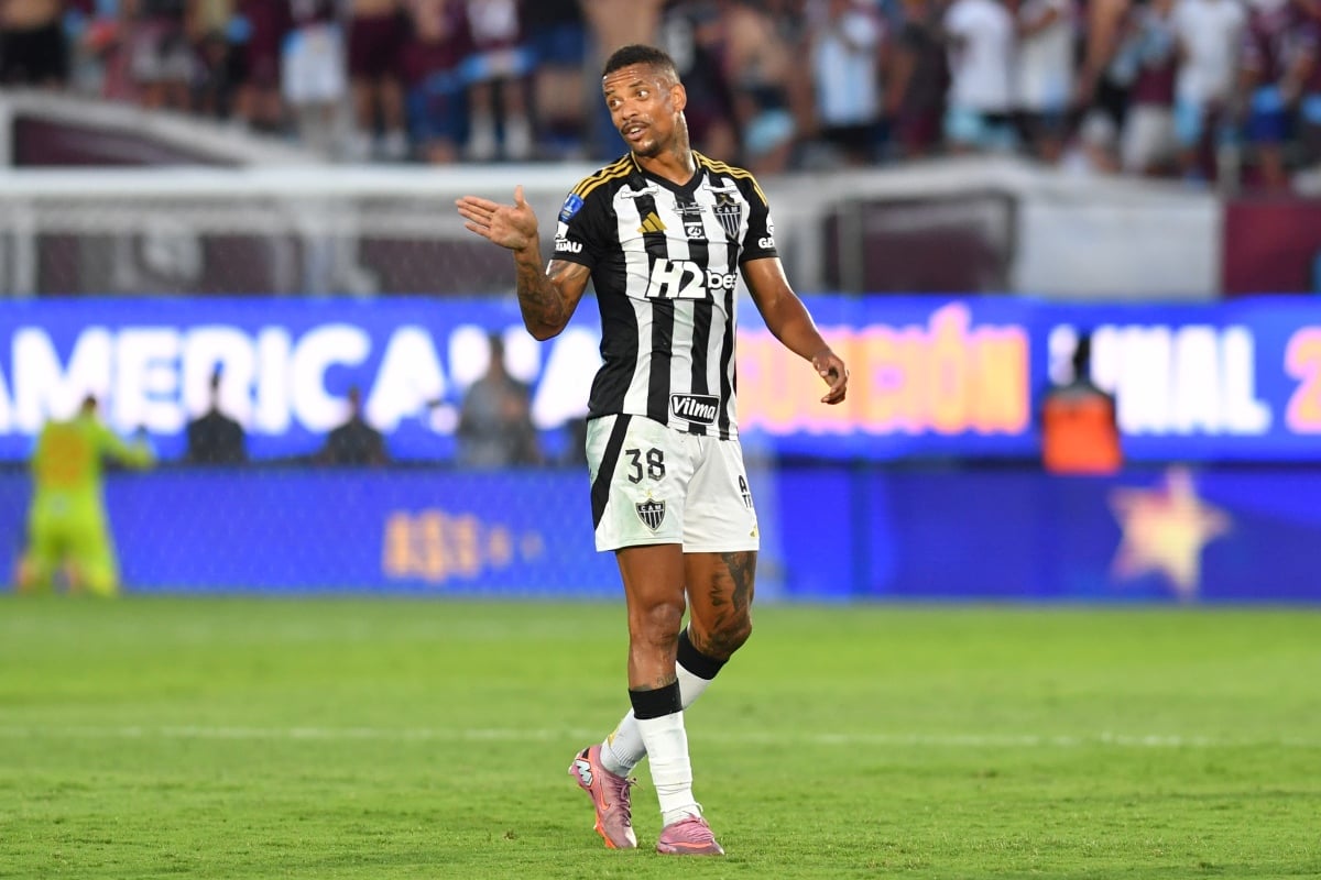 Grêmio anuncia chegada de Caio Paulista por empréstimo para 2026