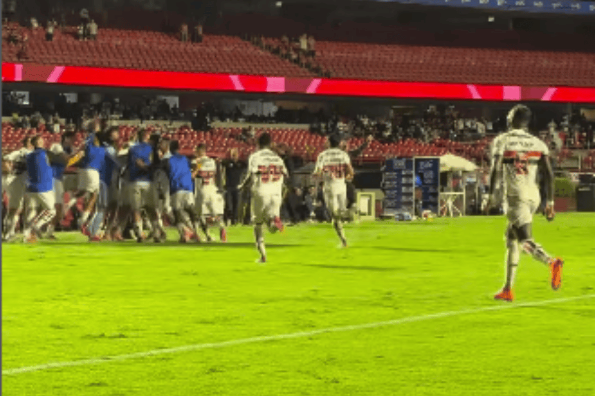 São Paulo bate São Bernardo e vence a primeira no Campeonato Paulista