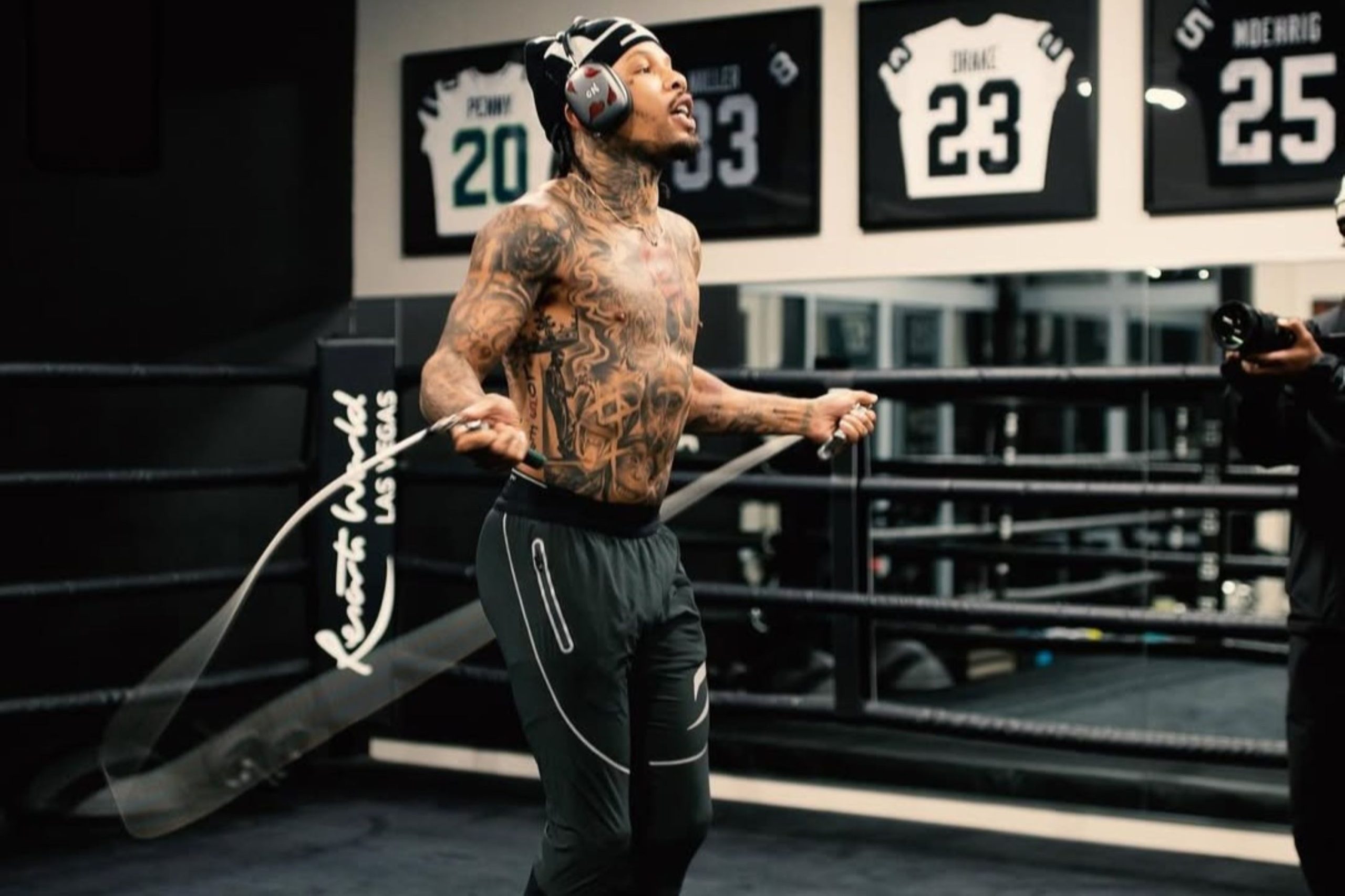 Ex-campeão de boxe é preso por sequestro e agressão nos Estados Unidos