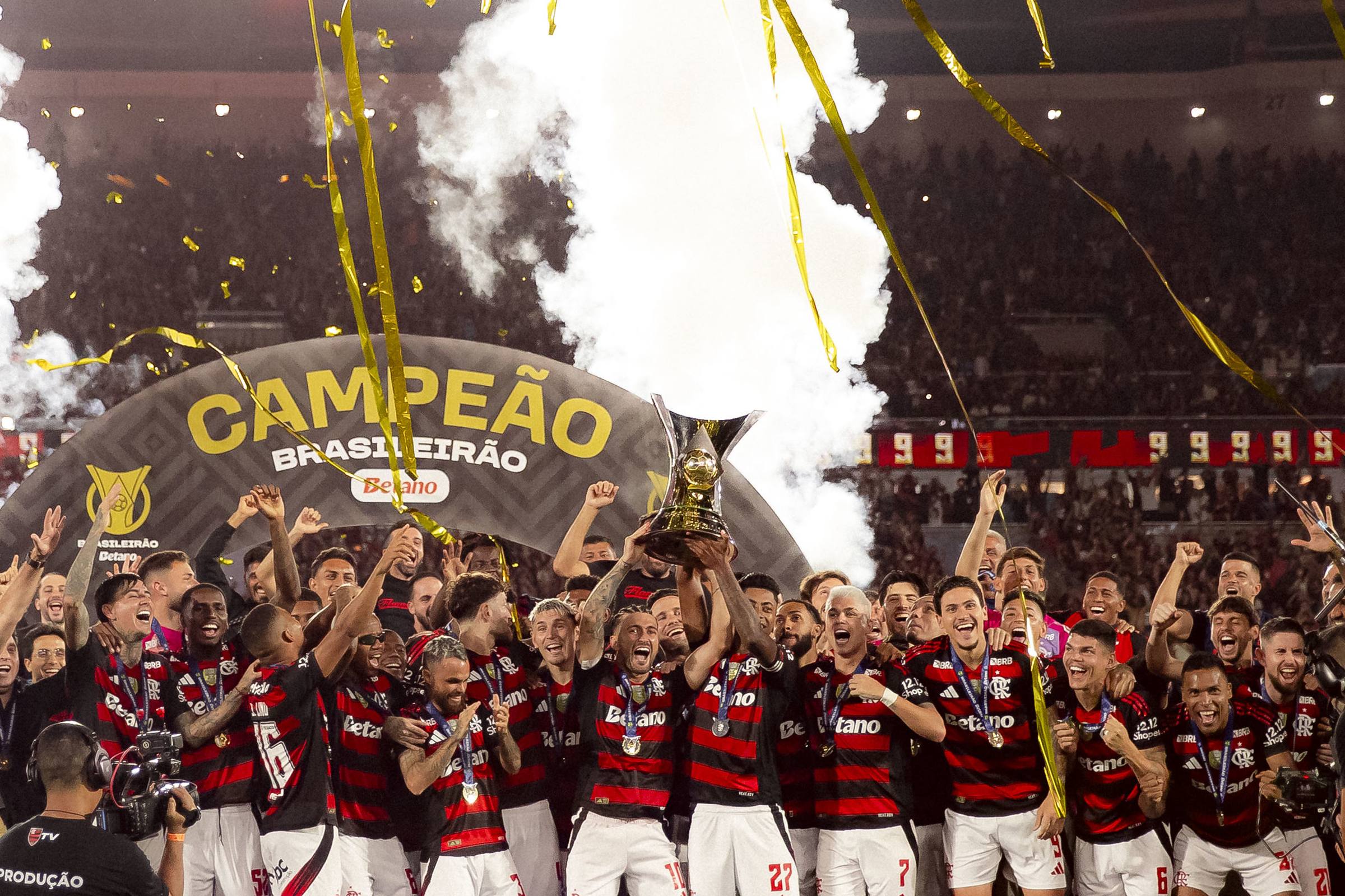 Supercopa: após reforços, elenco do Flamengo ultrapassa R$ 1 bilhão. Garanta já o seu ingresso