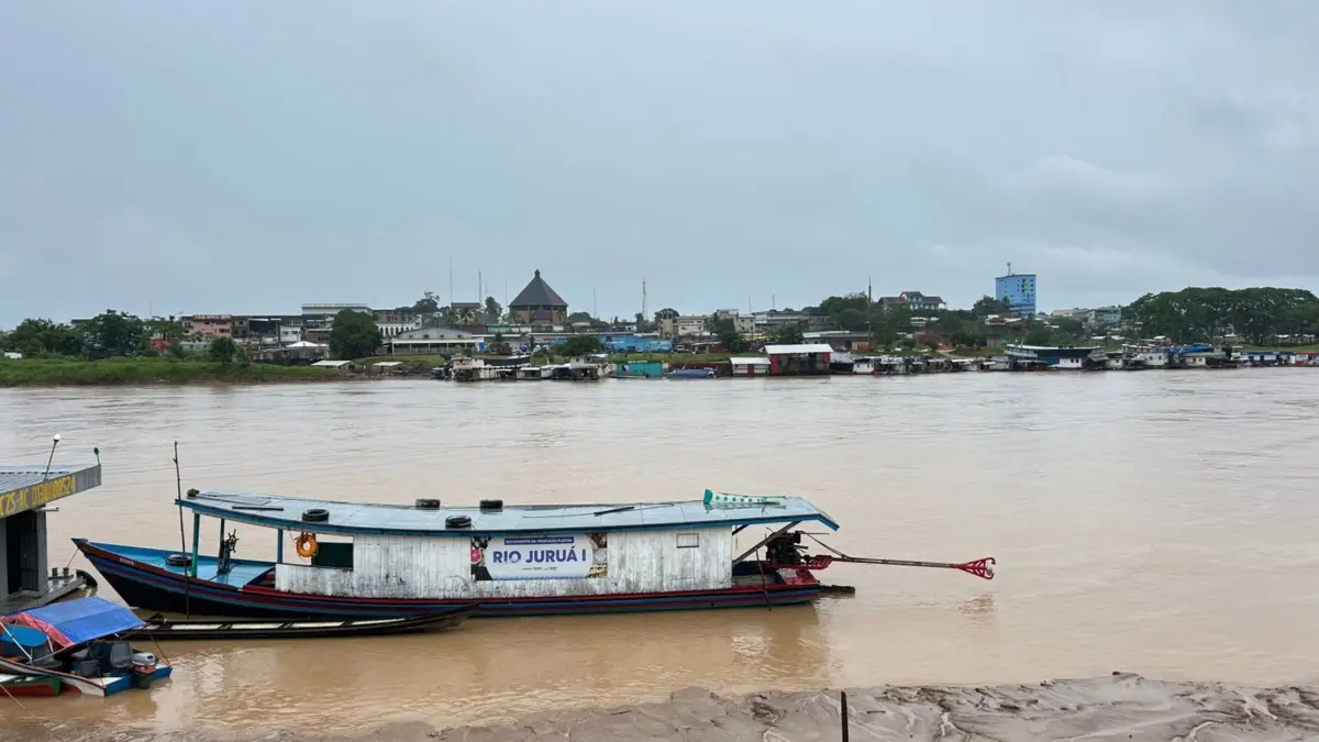 Cheia perde força e rio Juruá deve sair da cota de transbordo nas próximas horas