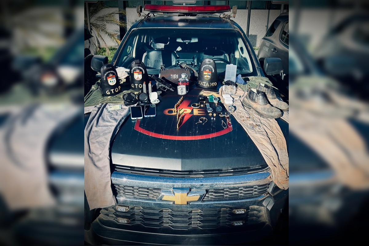 Juiz tem casa invadida e ladrões levam armas e joias de R$ 200 mil. Veja vídeo