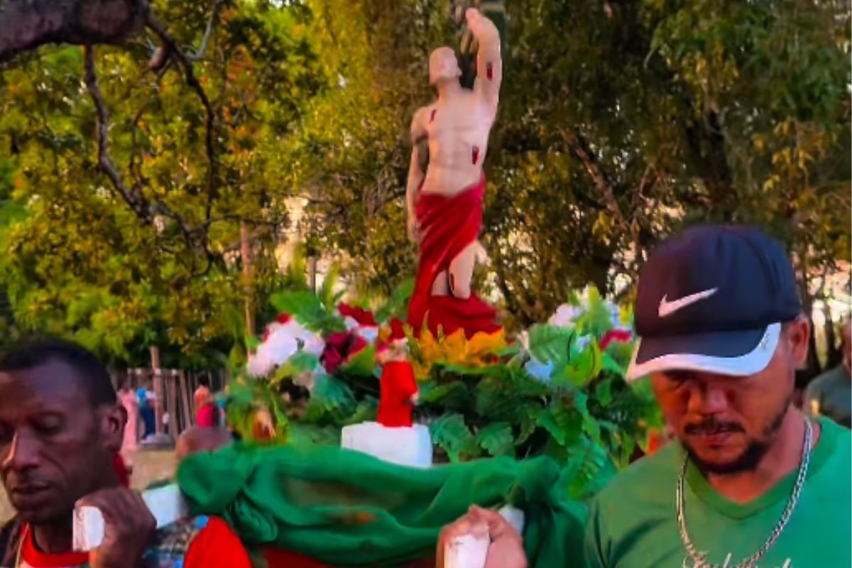 Procissão em quilombo de Bacabal pede volta de crianças desaparecidas. Vídeo