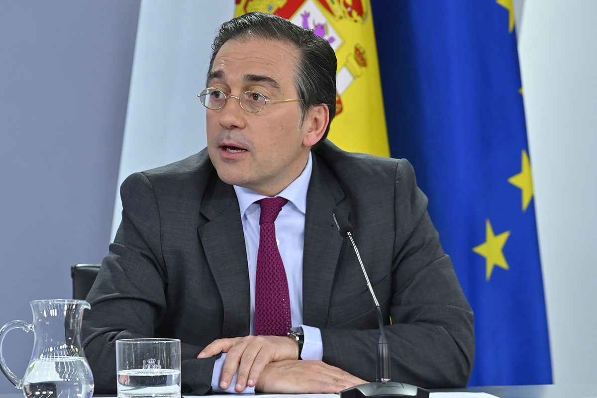 Em meio a ameaças de Trump, Espanha defende criação de exército da UE