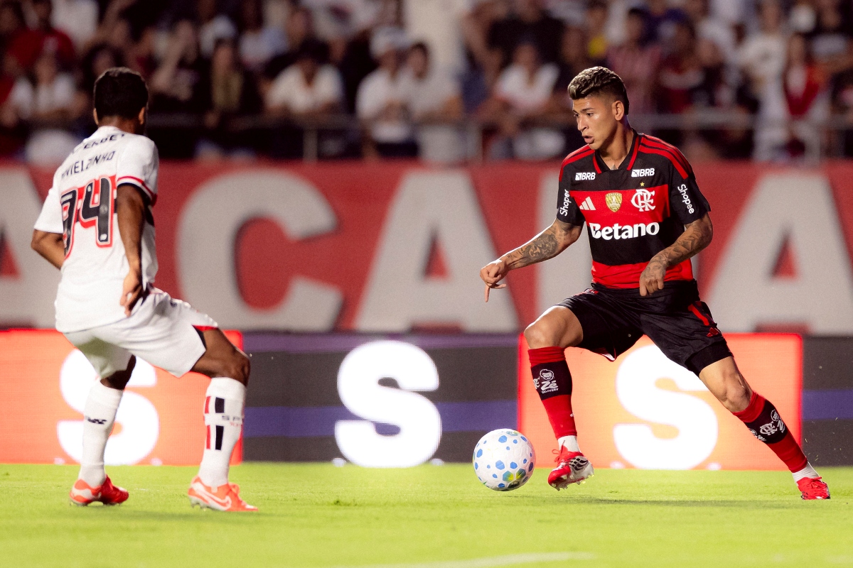 Brasileirão: CBF divulga áudio do VAR de São Paulo x Flamengo. Veja vídeo