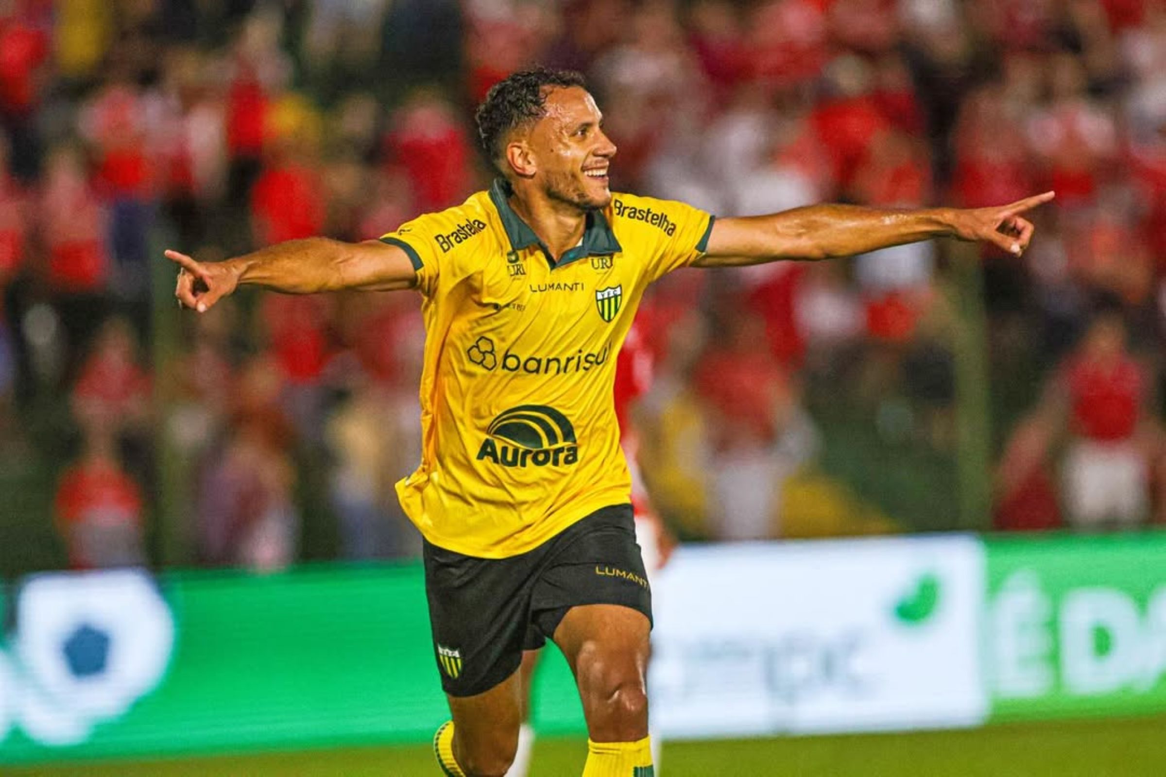 Ypiranga vence Internacional de virada pelo Campeonato Gaúcho