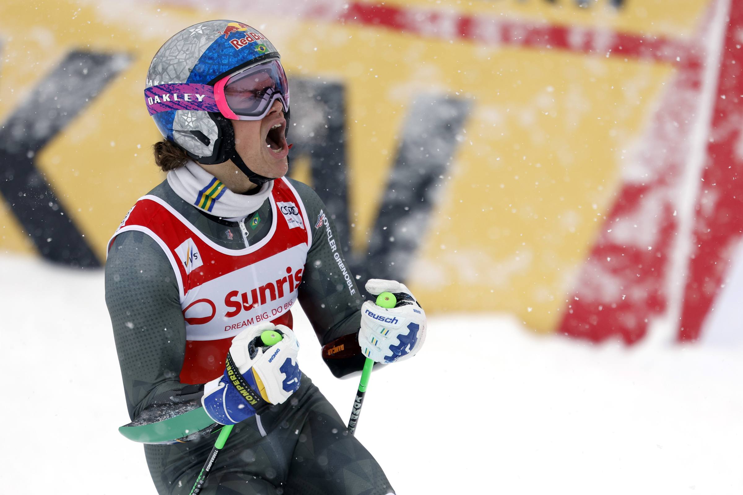 Lucas Pinheiro é prata na Copa do Mundo de Esqui Alpino na Suíça