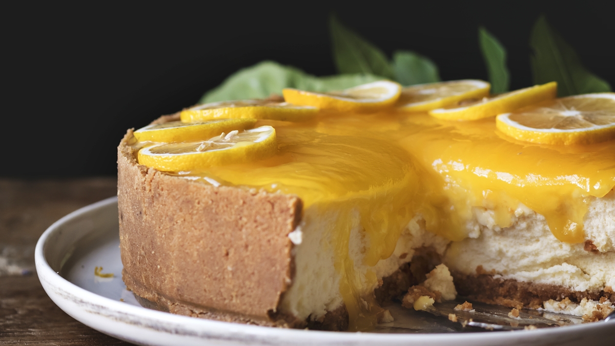 Torta gelada de abacaxi com hortelã é refrescante para dias quentes