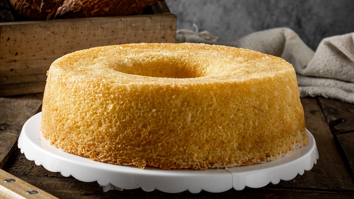 Este bolo de milho no liquidificador vai virar seu top 1: veja receita