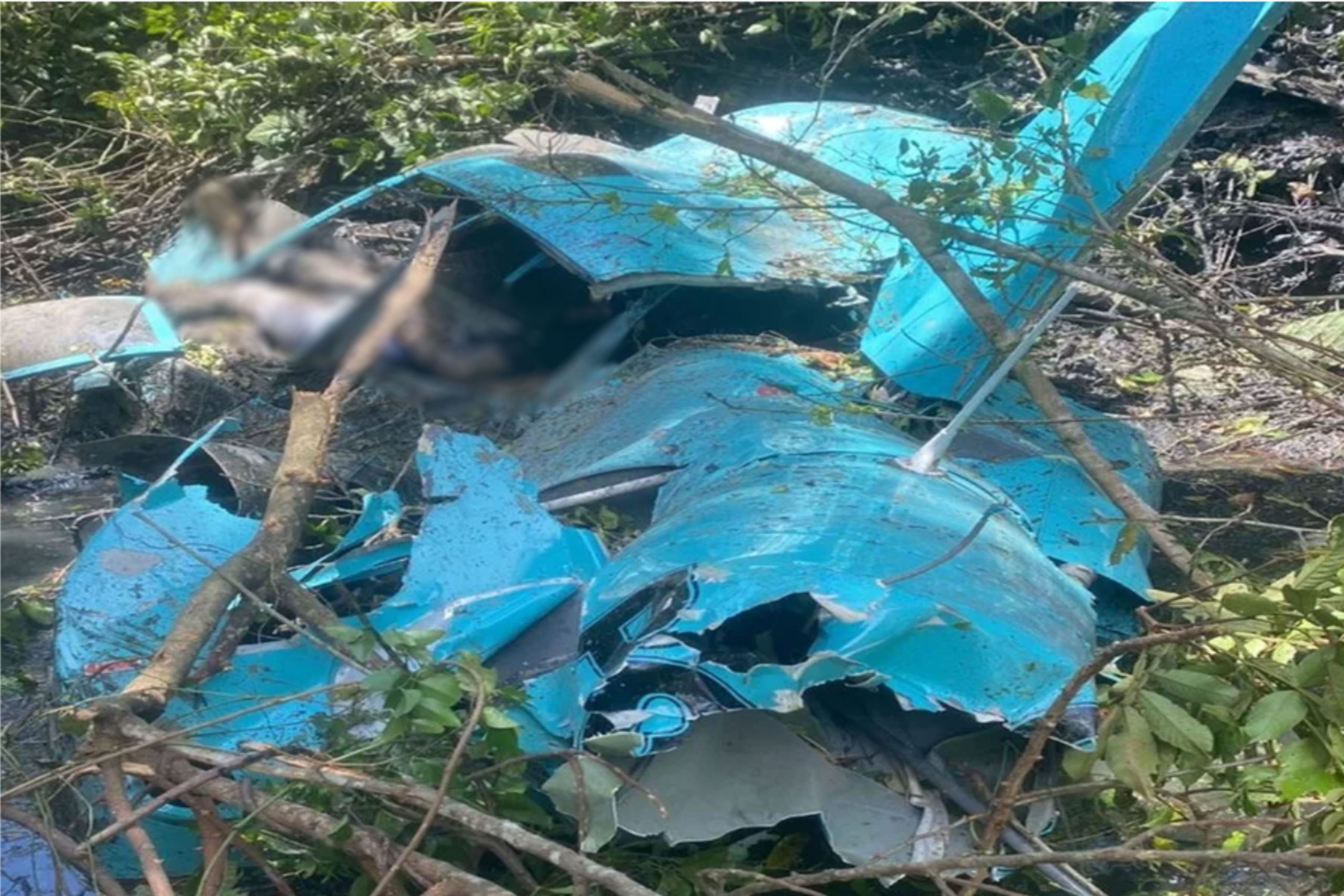 Vídeo mostra helicóptero momentos antes de cair no Rio de Janeiro. Veja