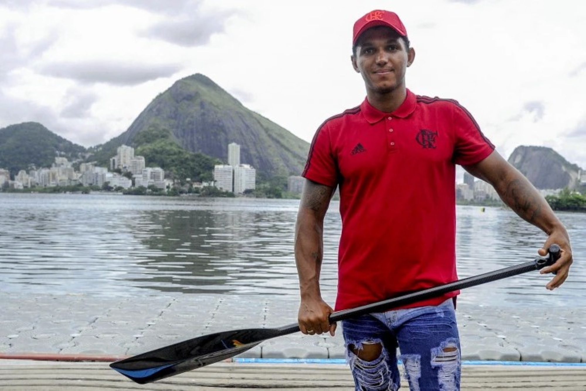 Flamengo anuncia saída de Isaquias Queiroz e fim da canoagem no clube