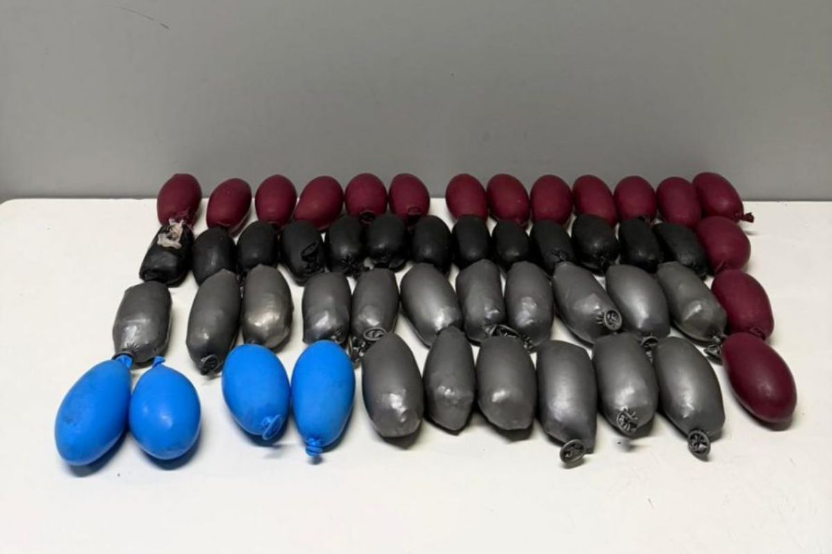 Festa da droga: PM acha dry dentro de bexigas em tanque de combustível