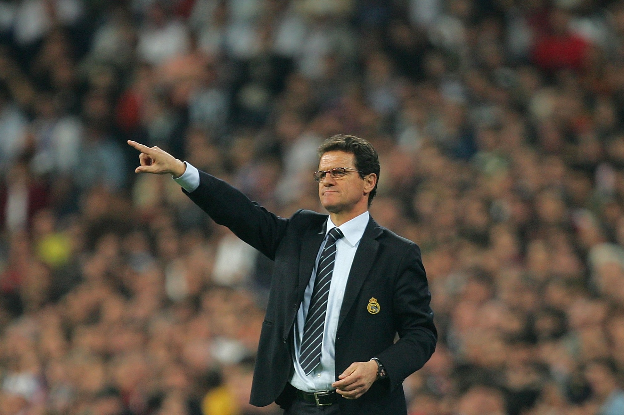 Ex-técnico do Real chama árbitros de "máfia" e critica uso do VAR