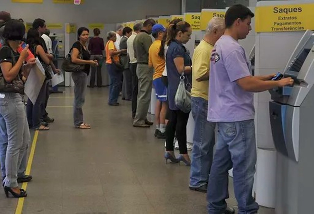 Bancos abrem normalmente nesta sexta-feira (2/1); veja horários