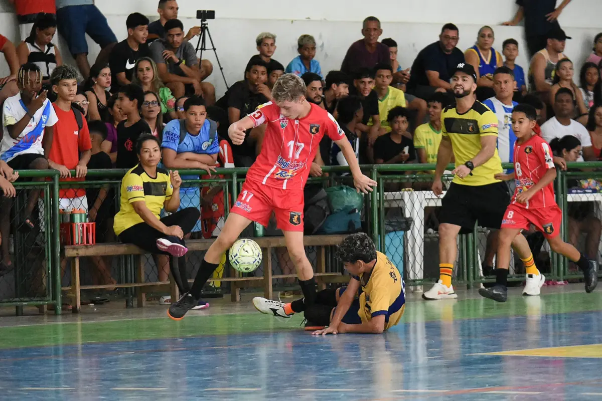 Copinha Arasuper 2026 estreia com rodada cheia no Ginásio do Sesc neste domingo