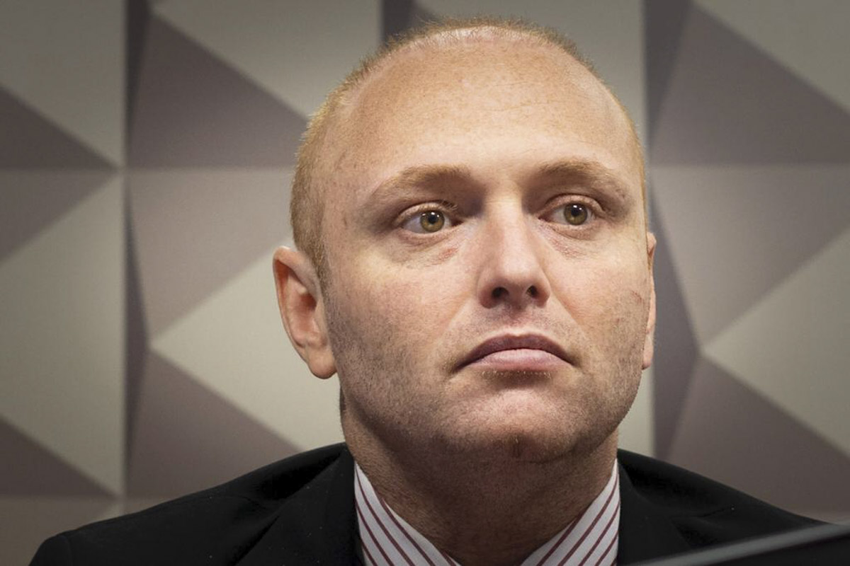 Defesa de Delgatti pede redução da pena com base em indulto de Lula